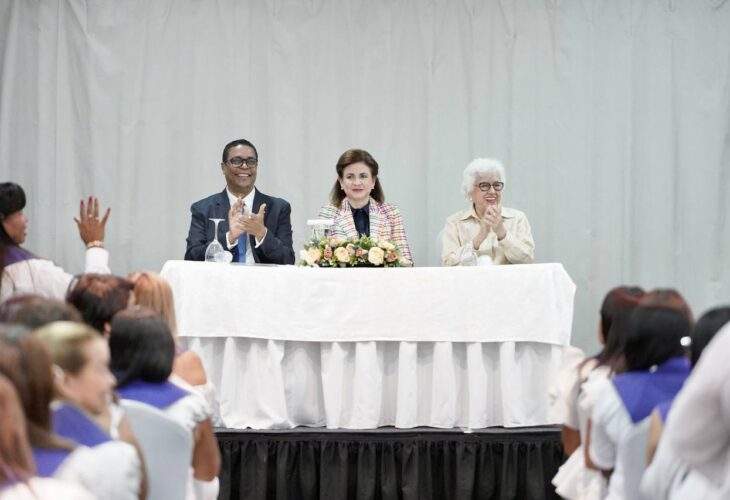 victor con vicepresidenta raquel pena y milagros ortiz