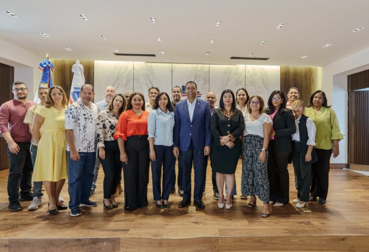 La Liga Municipal Dominicana (LMD) dio inicio a un innovador programa de pasantías, que beneficiará a 12 jóvenes de 6to grado de secundaria con Necesidades Específicas de Apoyo Educativo (NEAE) del centro educativo CIES Montessori.